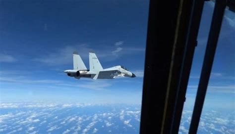 Chinese Jet Came Within 3 Meters Of Us Military Aircraft Us Says