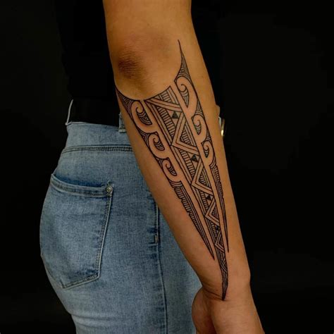 Tatuagem Maori Feminina 35 Inspirações Para Marcar Na Pele