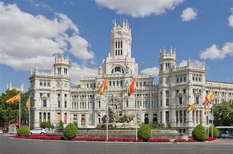 Guía Exprés Para Conocer Madrid Antes De Coger Tu Vuelo
