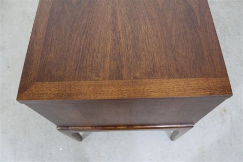 Lane first 1st edition mid century nightstand. Midcentury Lane Rhythm Walnut Nightstand For Sale at 1stdibs
