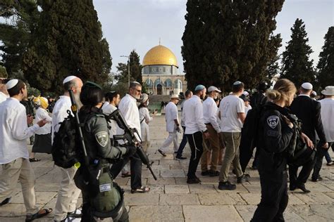 Over 1500 Israeli Settlers Storm Al Aqsa Mosque Compound Middle East