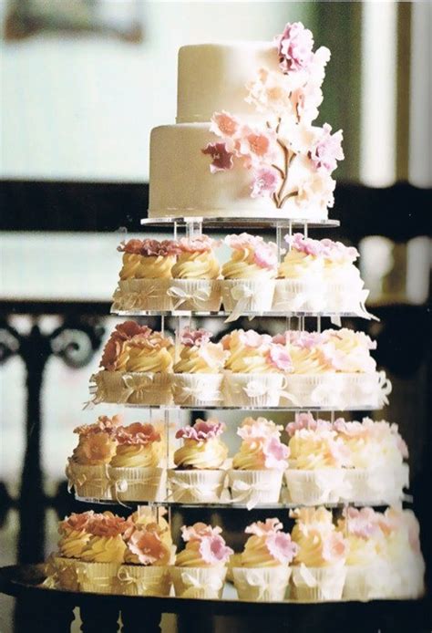 4 Modern Wedding Cake Trends To Look Out For In 2014