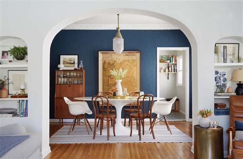 38 Dining Room Wall Decor Ideas To Liven Up Mealtime