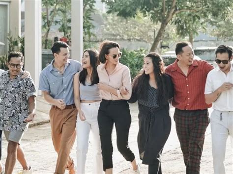 10 Series Indonesia Terbaru Bergenre Komedi Keluarga Indozone Movie