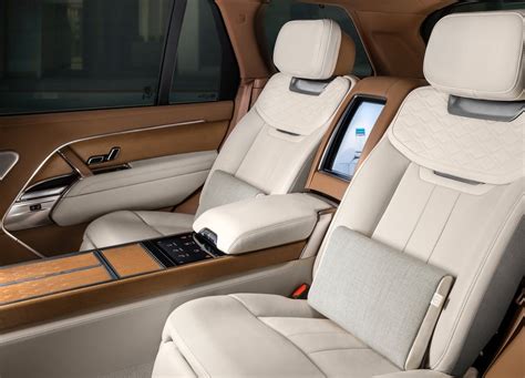 2022 Range Rover Interior Rear Seats