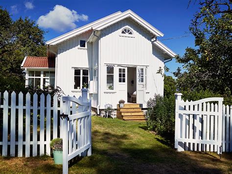 Living Large In Small Spaces Swedish Country Cottage A Joyful Cottage