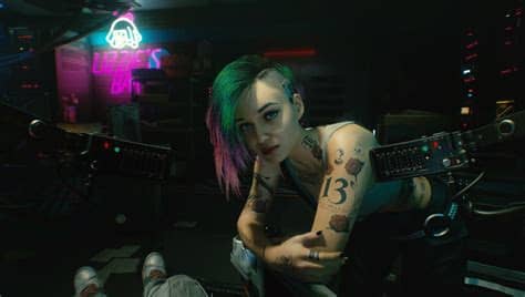 Cd projekt red revealed a new look at cyberpunk 2077 npc judy alvarez, and she has quickly after fans got their first look at judy during the first episode of the cyberpunk 2077 night city wire. Cyberpunk 2077: Neues Gameplay sieht großartig aus ...