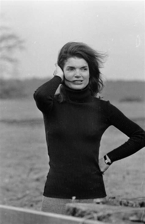 21 Classic Style Lessons We Can Learn From Jackie Kennedy ~ Vintage
