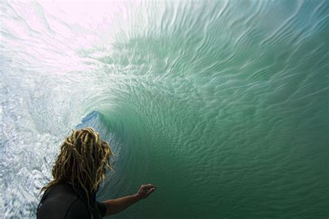 Surfing Inside The Wave Incredible Nature Pinterest