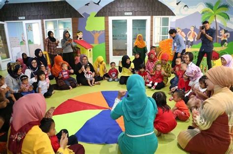 Tes iva (inspeksi visual dengan asam asetat) adalah tes alternatif selain pap smear untuk mendeteksi kanker serviks sejak dini. Cegah Kanker Serviks, Kemnaker dan OASE Gelar Tes IVA ...