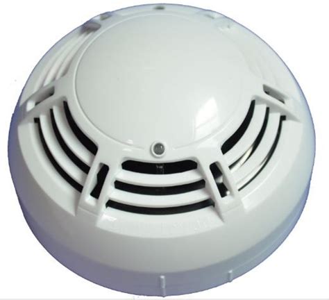 Typically used in escape routes, living areas, bedrooms and other enclosed spaces. Optical Smoke Det Activ En54-7 Wiring Diagram / Alarmsense Optical Smoke Detector C Tec Fire ...