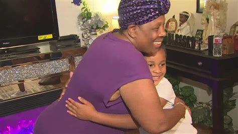 Community Rallies Around Houston Mom Grandma Robbed At Gunpoint