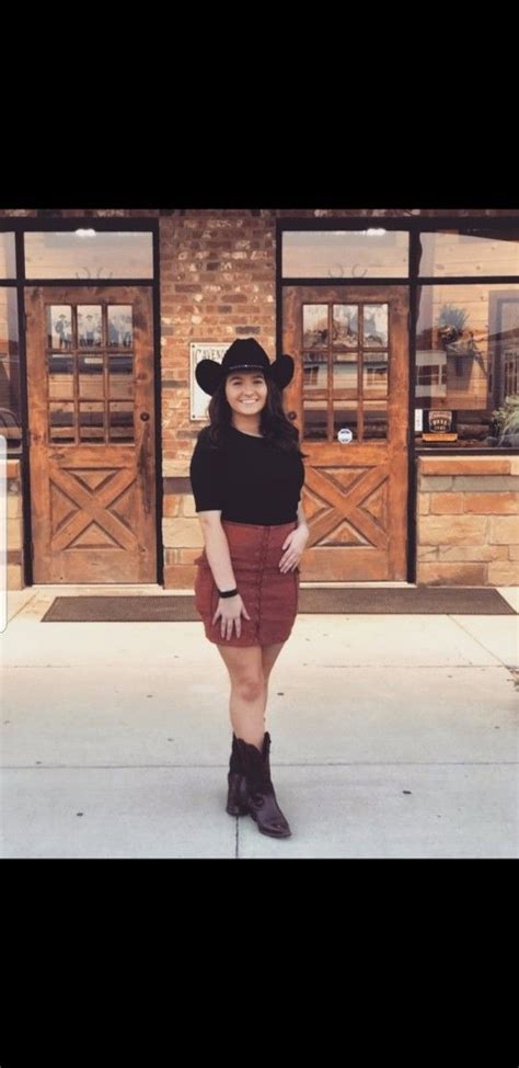 High quality cowboy hat gifts and merchandise. Cavenders brand | Black cowboy hat, Simple black tops ...