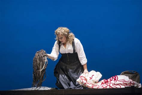 First Look At Lyric Opera Of Chicagos New Production Of Siegfried