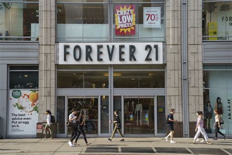 Forever 21 Files For Bankruptcy The Week