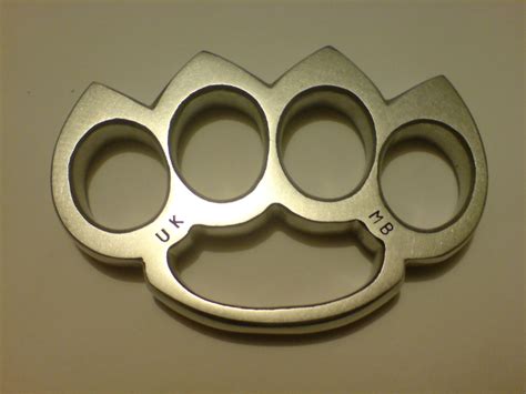 Weaponcollectors Knuckle Duster And Weapon Blog Jagged Edge Striking