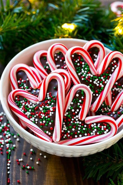 These Adorable 3 Ingredient Candy Cane Hearts Are A Fun And Festive