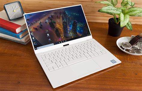 Dell Xps 13 9370 2018 Review Still Our Favorite Laptop Laptop Mag