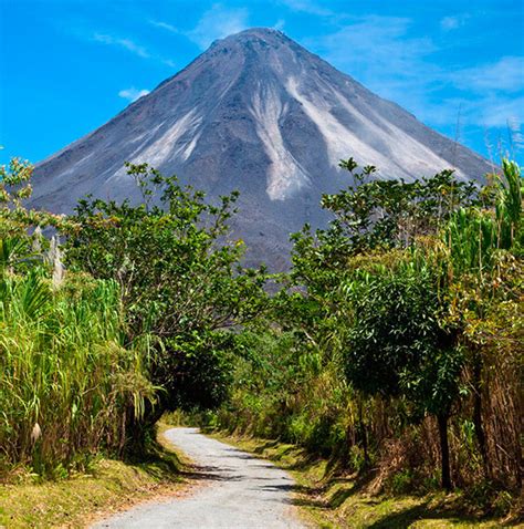 Arenal Volcano Hike Tour Most Popular Tour In Arenal Volcano Costa Rica