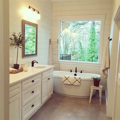 35 Top Small Master Bathroom Decorating Ideas Page 21 Of 37