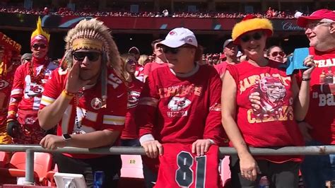 Kansas City Chiefs Nix Headdresses Face Paint To Start Nfl Season