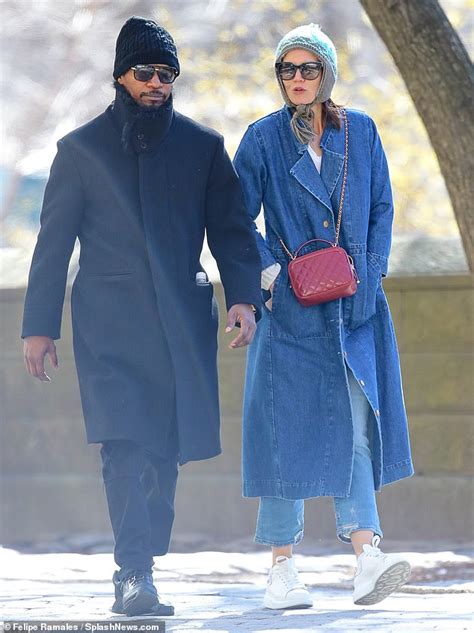 It seems like it had only been a short while since we had finally gotten real evidence of a relationship between katie holmes and jamie foxx. Jamie Fox and Katie Holmes | Page 16 | WhiteWomenBlackMen.com
