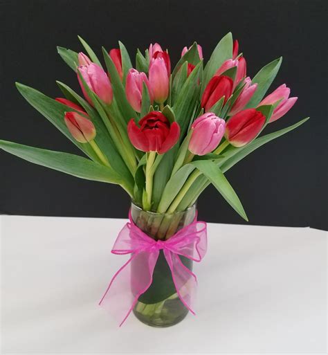 Cheerful in the garden, boldly beautiful in arrangements, or a thanksgiving feast for birds when left on the stalk. Spring Fling Romantic in Newton, MA | Busy Bee Flowers