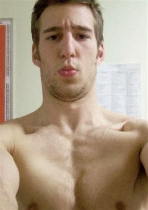 Photos Leaked Nude Selfie Of Andrew
