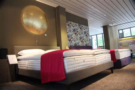 Langlebige bettwäsche und hochwertiges frottier runden unser sortiment ab, um ihnen den besten schlaf zu ermöglichen. Beratung - Das Bett GmbH - Ihr Bettenfachgeschäft in Hamburg