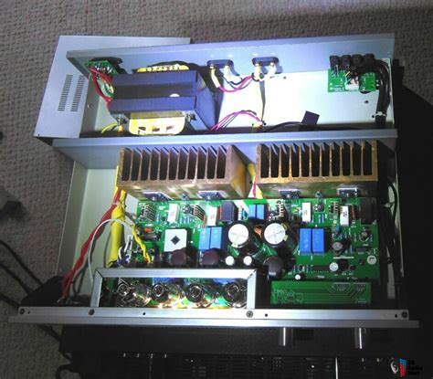 Yaqin Vk 2100 Hybrid Tube Ss Integrated Amplifier Near Mint Photo 2265038 Us Audio Mart