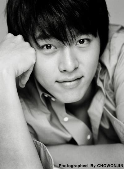 Ver más ideas sobre hyun bin, actores coreanos, actores. Foto Hyun Bin