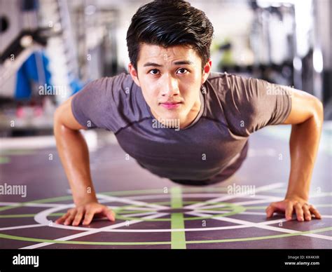 Young Man Doing Sports Hi Res Stock Photography And Images Alamy