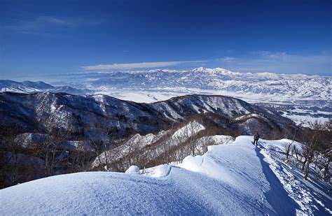 Skiing In Japan Best Ski And Snowboarding Resorts 2022 Jrailpass