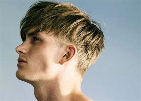 If you find yourself with an irregular hairline look no further. Bowl Cut Hairstyles & Haircuts - 50 Cool Ways To Rock It