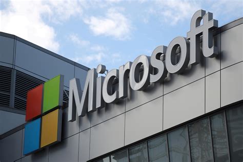 Tech Giant Microsoft uses AI to replace MSN News Staff - GCC Business News
