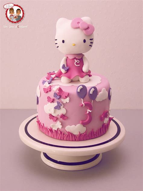 Hello kitty birthday cake are one of the most pretty and colorful cakes with white or pink base embellished with pink, red, blue and yellow colors, the different colors may be. Hello Kitty cake - Gâteau Hello Kitty - Un Jeu d'Enfant ...