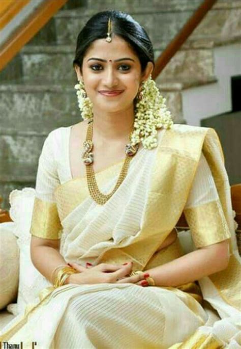Malayali Kerala Women Beautiful Indian Actress Saree Saree Photoshoot