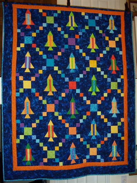 Free pattern in 3 sizes for layer cake, charm or mini charm. Irish Chain Baby Quilt Pattern. Free Irish Chain Quilt Block Pattern ...