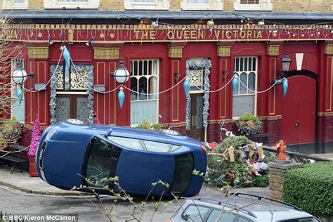 Eastenders Kicks Off Its 30th Anniversary Celebration In Explosive Fashion Daily Mail Online