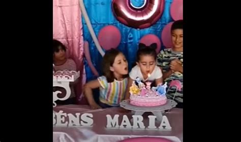 Niña Le Arruina El Cumpleaños A Su Hermanita Y Es El Viral Del Momento