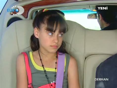 İlkokulu özel doğa kolejinde okumuştur. Büşra Ayaydın Resimleri - Canan Dizisi Küçük Oyuncu Büşra ...