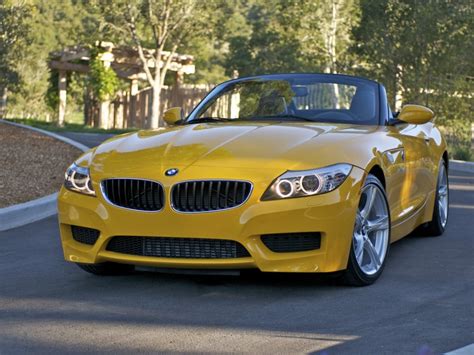 The safety parameters comprise of 6 airbags, all wheel abs with ebd, engine immobilizer, adaptive brake lights, cornering braking control, rollover protection system. Car in pictures - car photo gallery » BMW Z4 sDrive28i ...