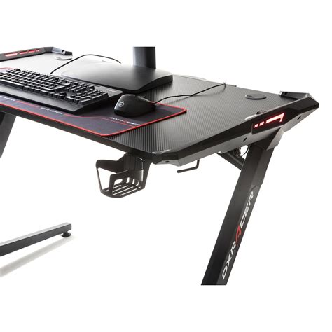 Neben der helligkeit sind noch viele weitere aspekte beim leuchtmittel zu beachten. Gaming-Schreibtisch - schwarz - mit LED-Beleuchtung ...