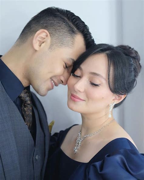 Foto Potret Romantis Asmirandah Dan Jonas Rivanno