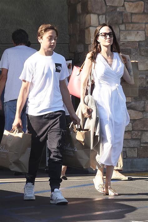 Angelina Jolies Son Knox 14 Is Just As Tall As Her On Grocery Store Run Photo World News