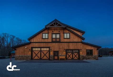 Garage apartment plans are closely related to carriage house designs. Daggett, Michigan Barn-Style Garage With Living Quarters ...