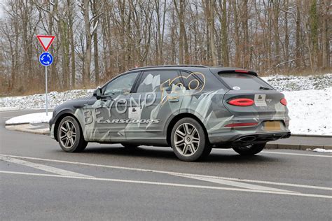 2022 Bentley Bentayga EWB Stretches Its Legs And Will Allow Owners To