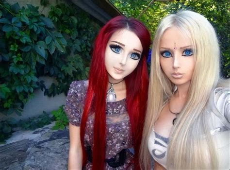 Human Dolls Appear Together 11 Pics