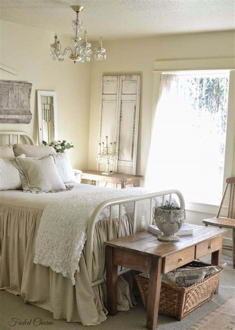 14 Best Rustic Chic Bedroom Decor And Design Ideas For 2023
