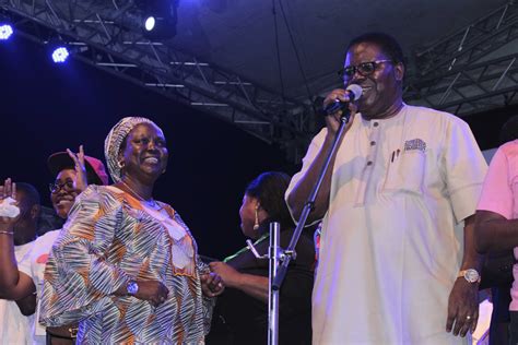 Watch Juju Legend Ebenezer Obeys Performance At One Lagos Fiesta 2016 Bhm
